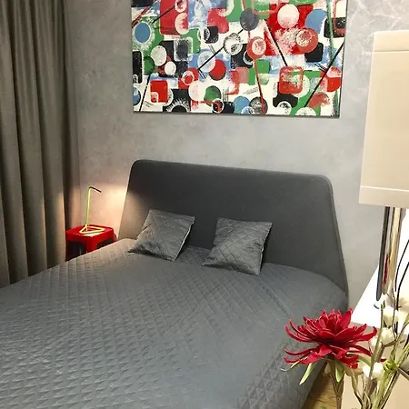 Matilda U Muzea Apartment *